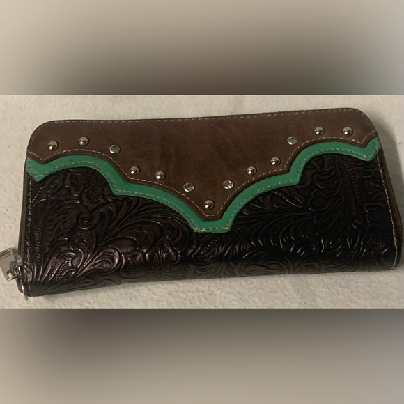 Coral Ridge Zip Around Wallet Western Bling  Studded Brown Leather Cowgirl - Picture 2 of 13